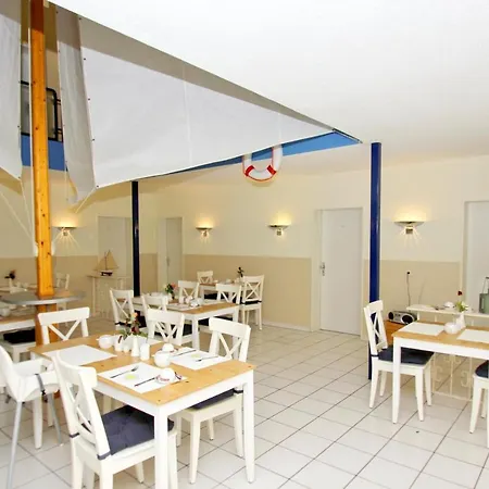 F-1010 Strandhaus Moenchgut Bed&breakfast Dz 26 Garten, Strandnah, Inkl Fruehstueck Hotel