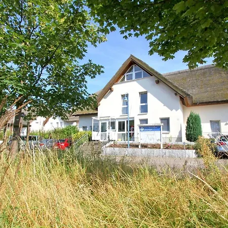 F-1010 Strandhaus Moenchgut Dz 26 Garten, Strandnah, Inkl Fruehstueck